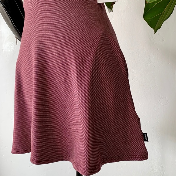 🔥🔥RVCA - MAGENTA FADE TANK JERSEY DRESS🔥🔥 - Picture 6 of 8